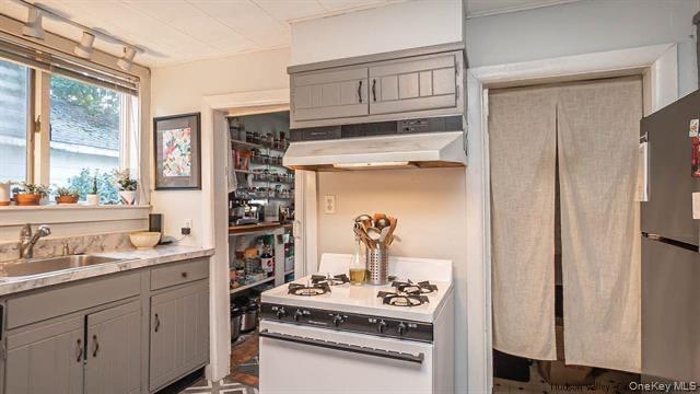 597 Route 212, Saugerties, NY 12477