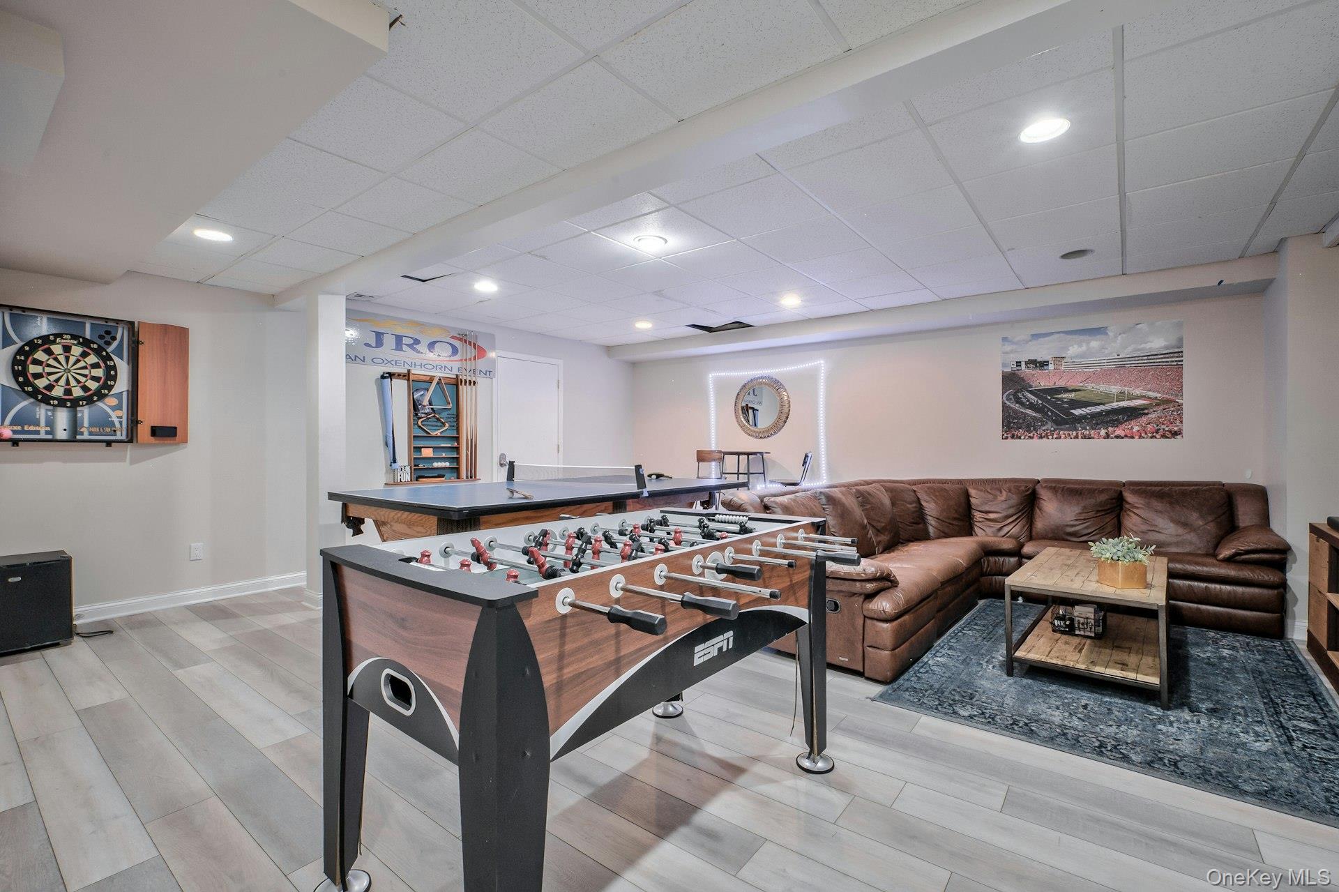 11 Middle Road, Sands Point, NY 11050