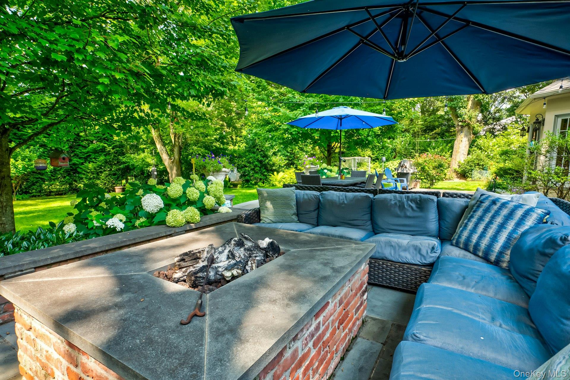 11 Middle Road, Sands Point, NY 11050