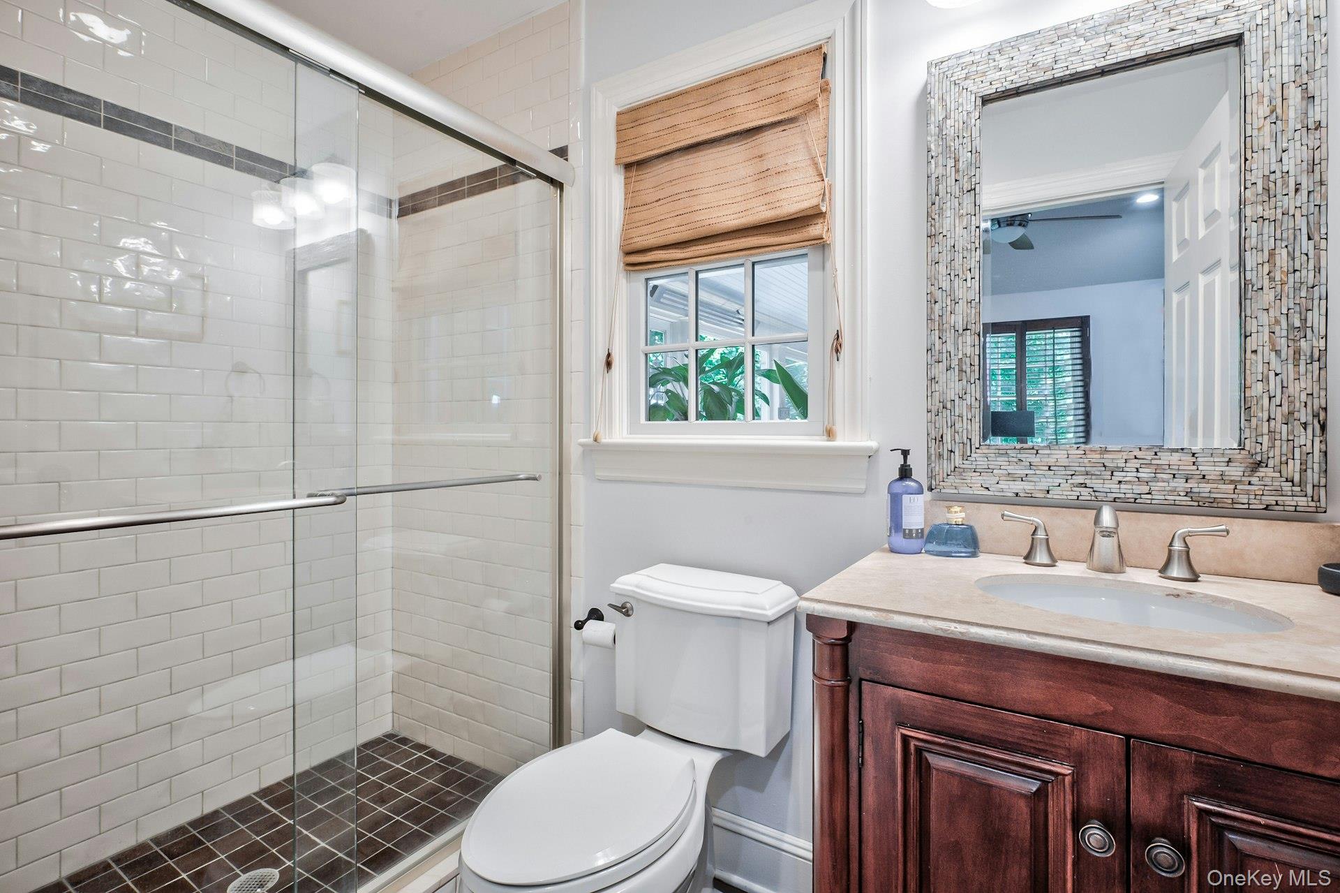 11 Middle Road, Sands Point, NY 11050