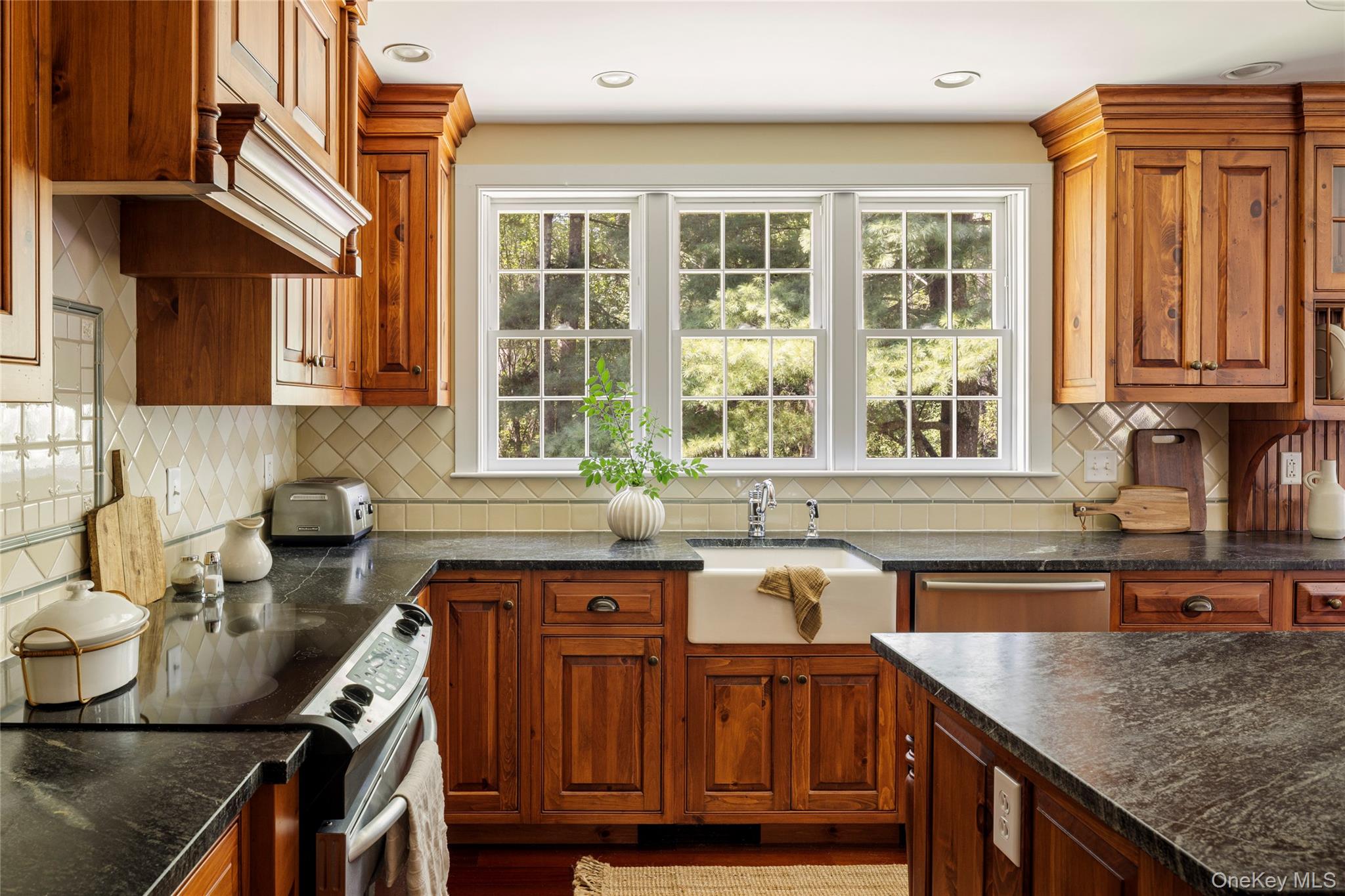 28 Green Brook Drive, Chatham, NY 12024