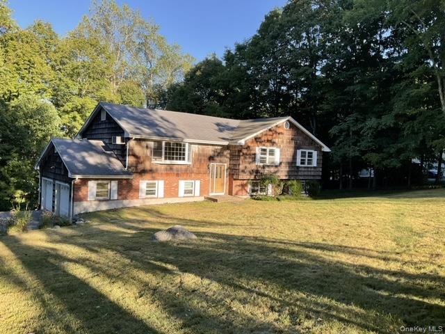 21 Raemont Road, Granite Springs, NY 10527