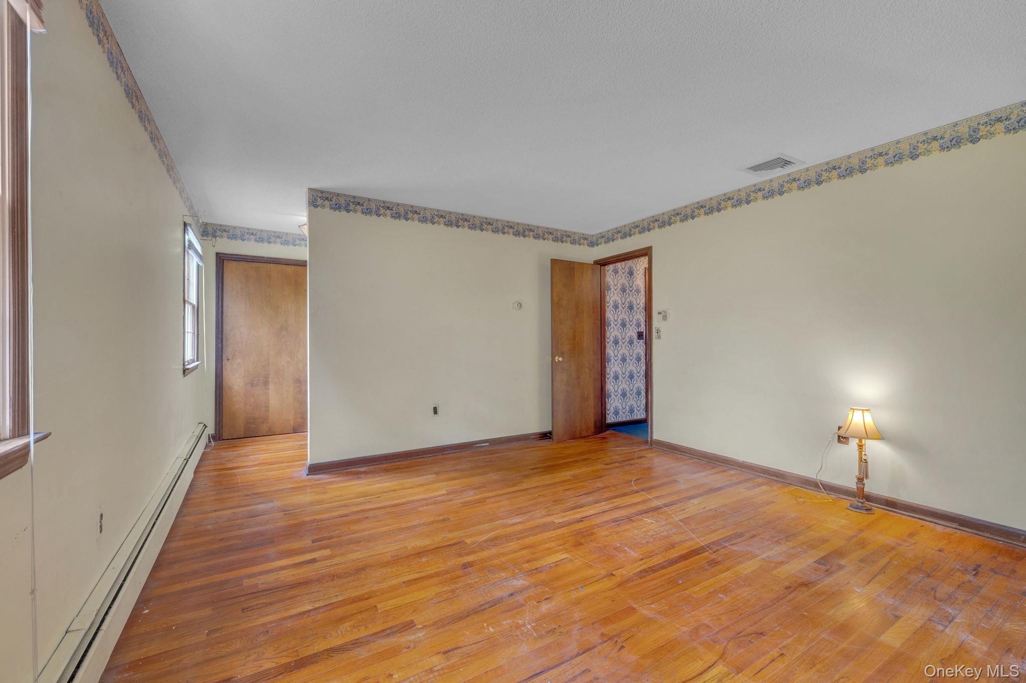 22 Mark Drive, Middletown, NY 10940