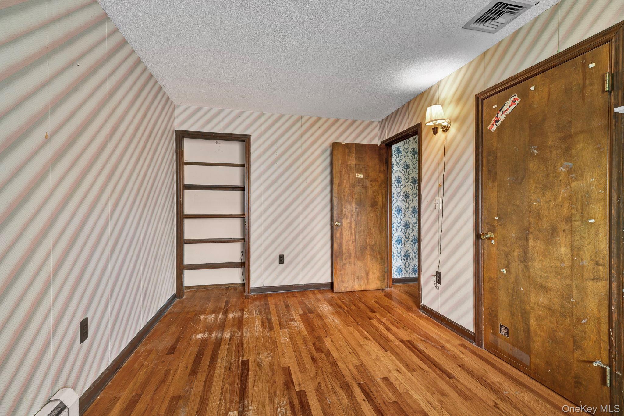 22 Mark Drive, Middletown, NY 10940