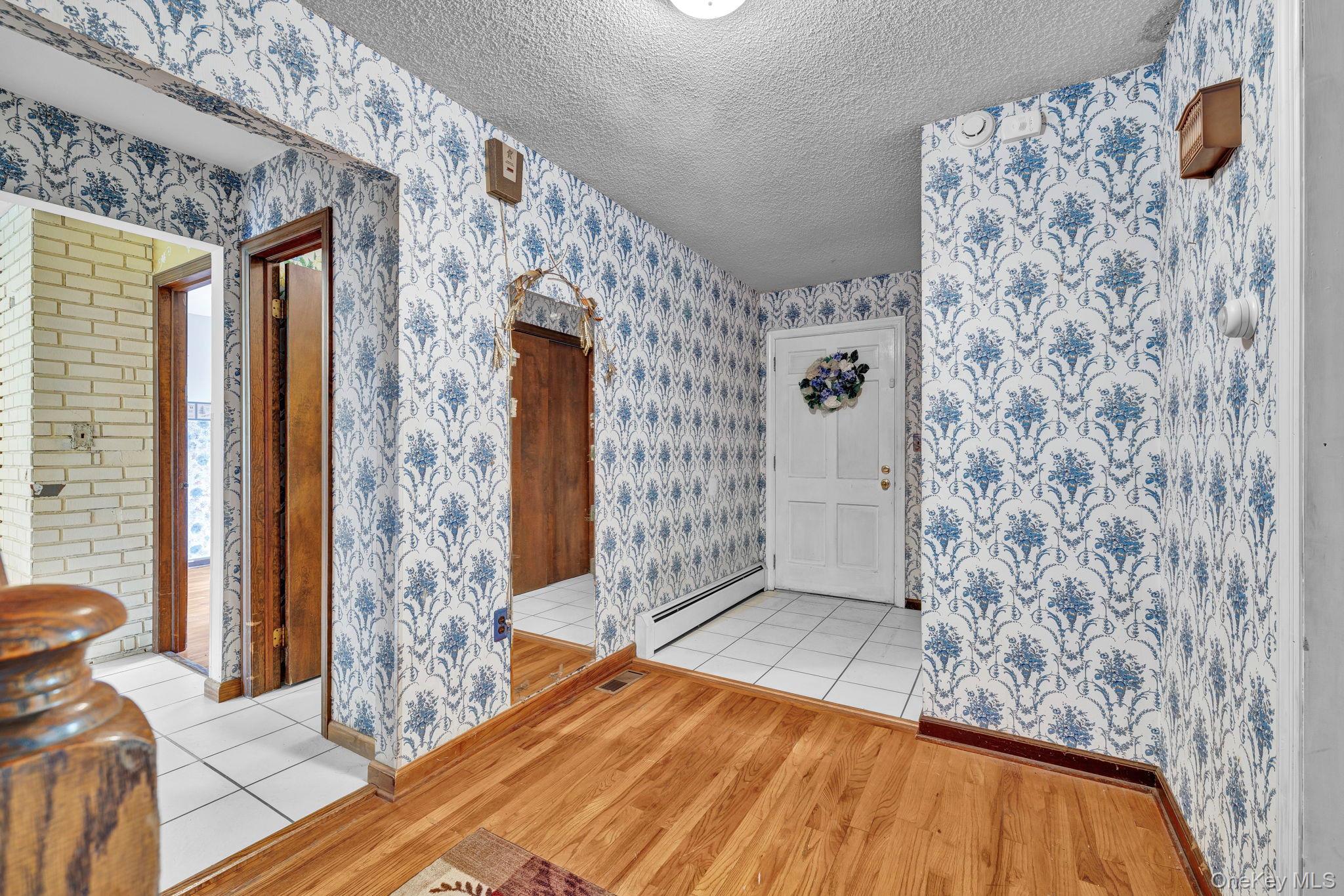 22 Mark Drive, Middletown, NY 10940