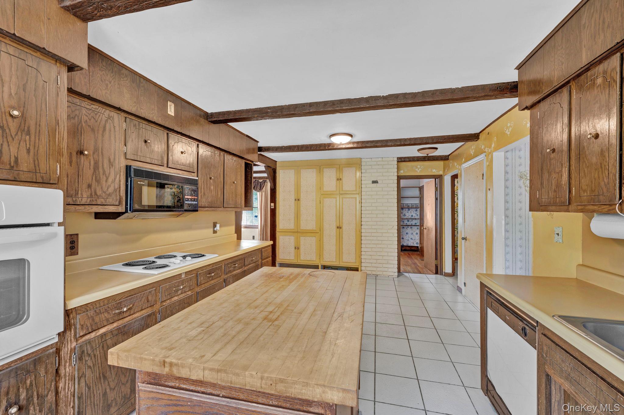 22 Mark Drive, Middletown, NY 10940