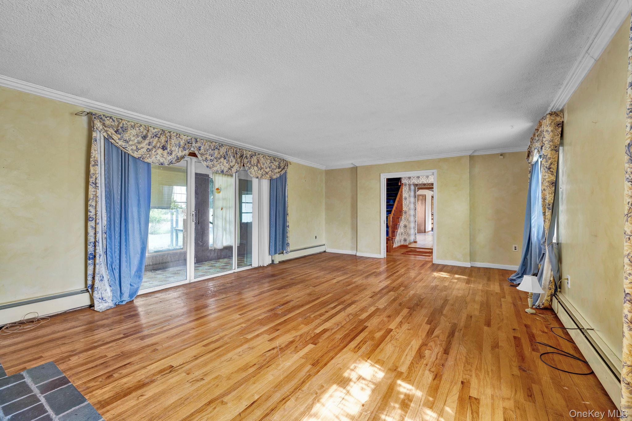 22 Mark Drive, Middletown, NY 10940