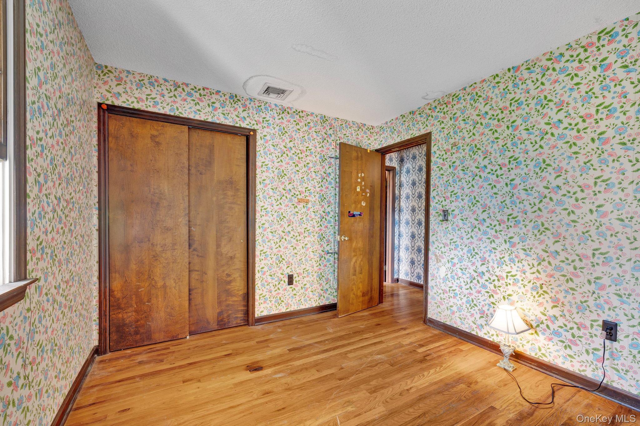 22 Mark Drive, Middletown, NY 10940