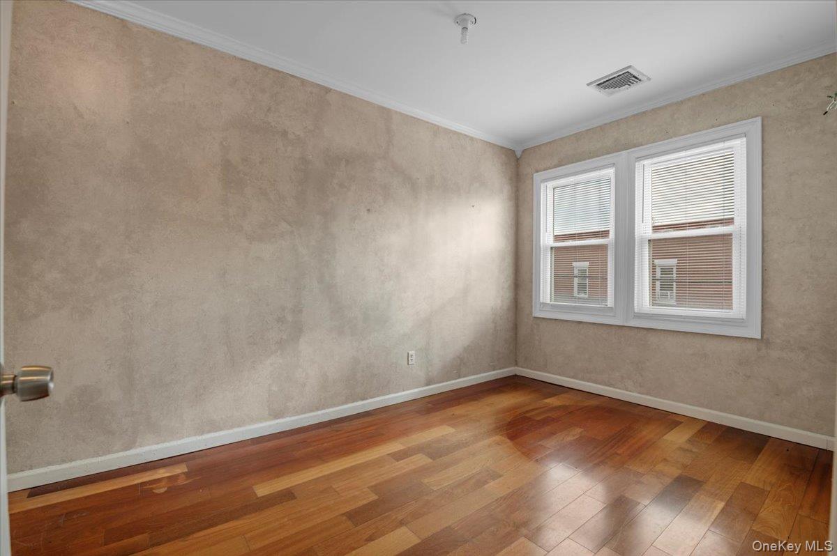 281 Broadway, Bethpage, NY 11714