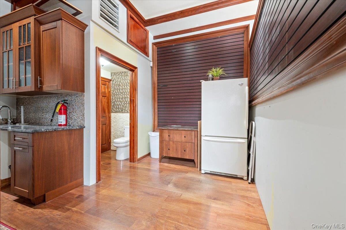 281 Broadway, Bethpage, NY 11714