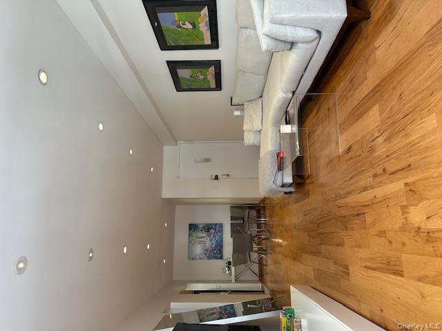 170 W 23rd Street # 6F, New York (Manhattan), NY 10011