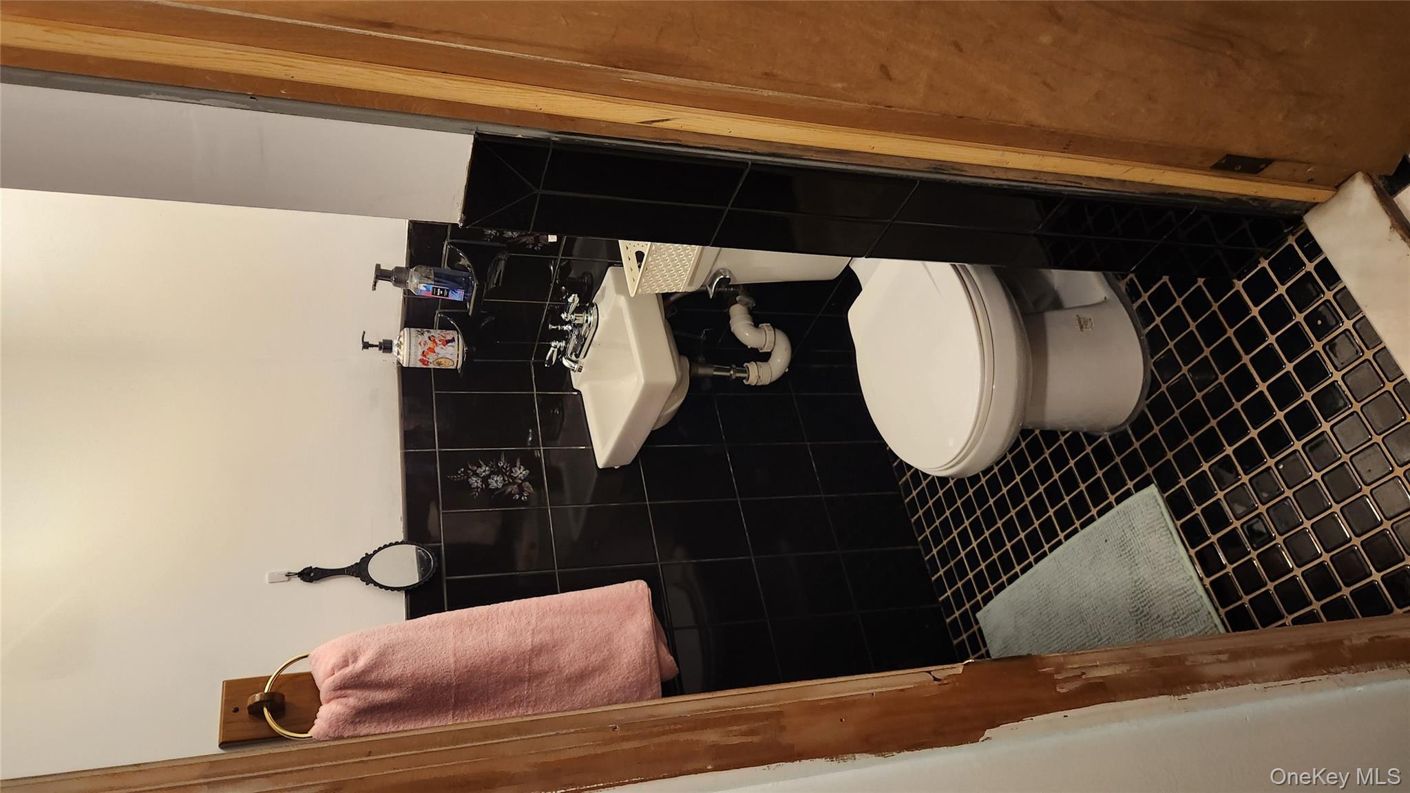 58-57 41st Drive, Woodside, NY 11377