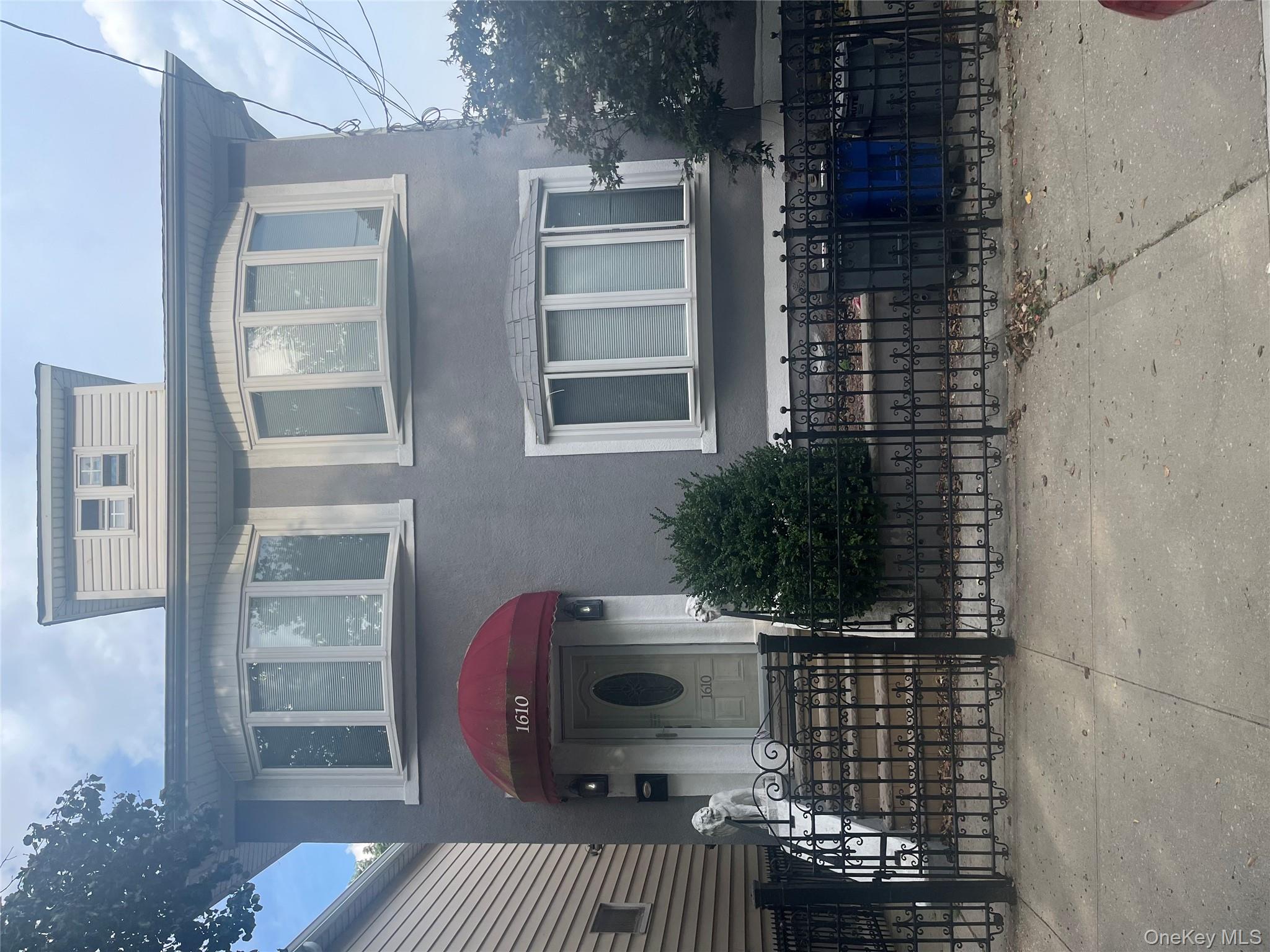 1610 Hering Avenue, Bronx, NY 10461