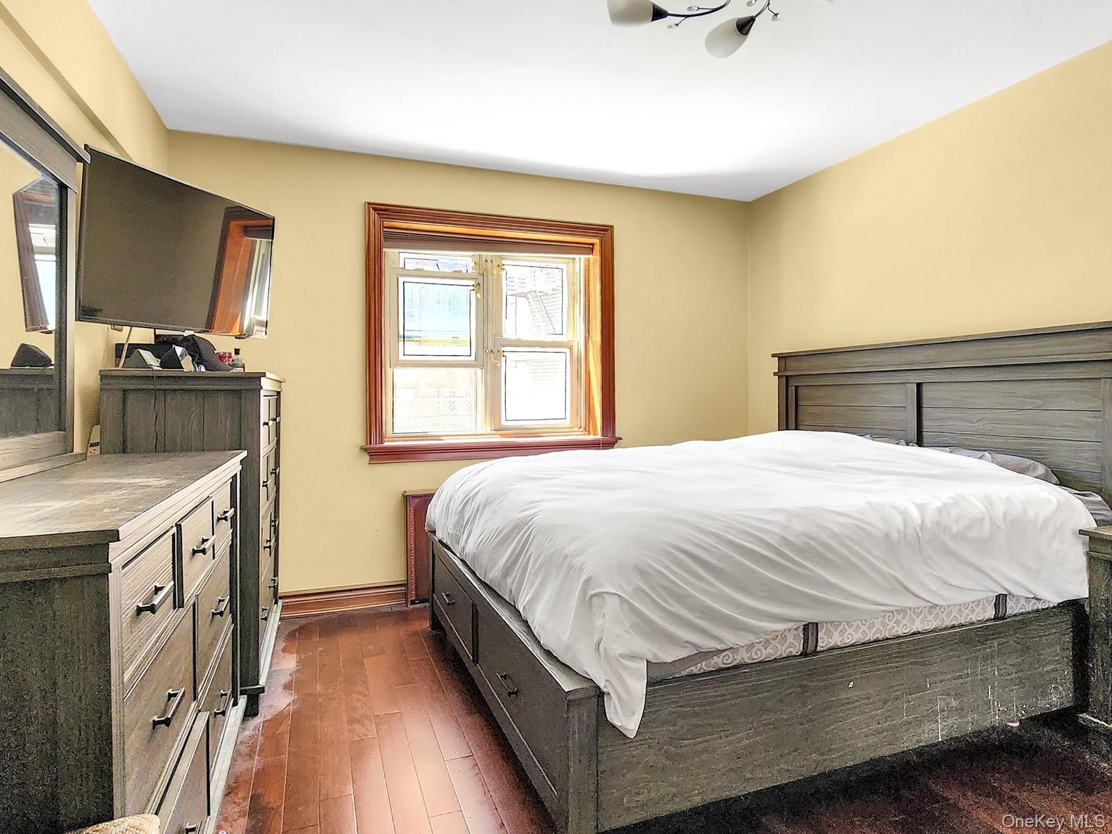 66-10 149th Street # 1A, Flushing, NY 11367