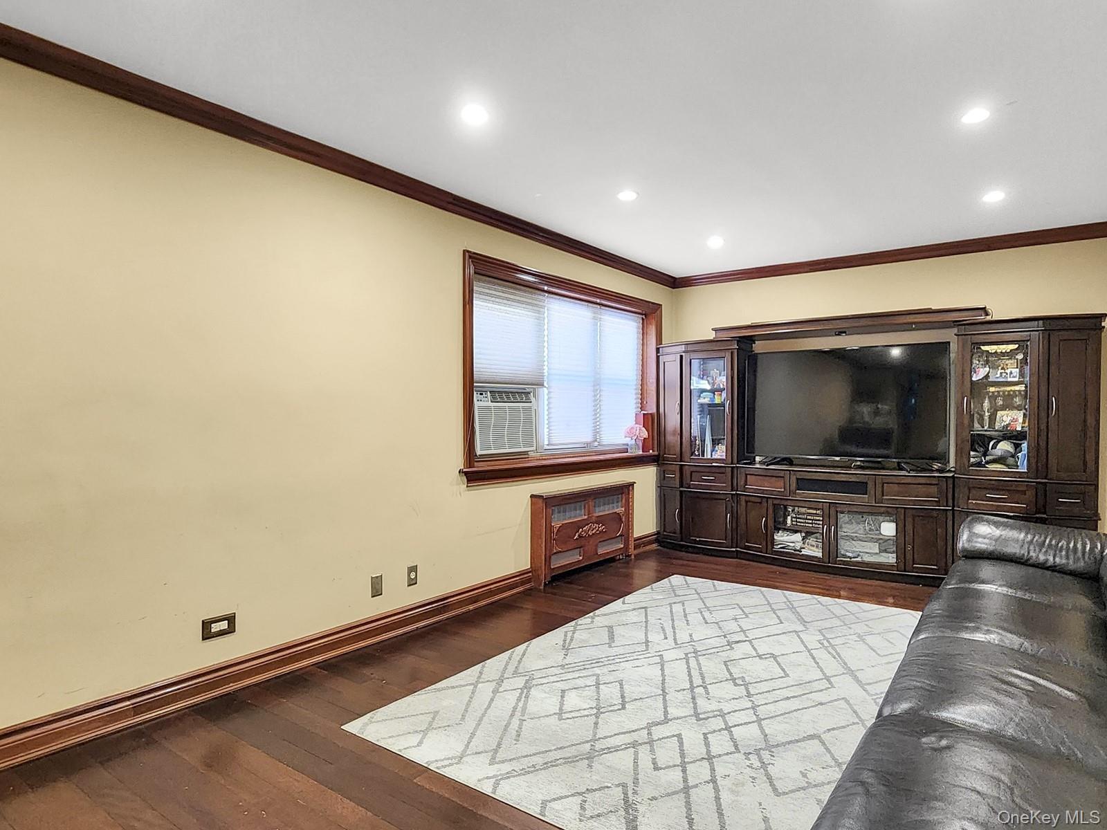 66-10 149th Street # 1A, Flushing, NY 11367