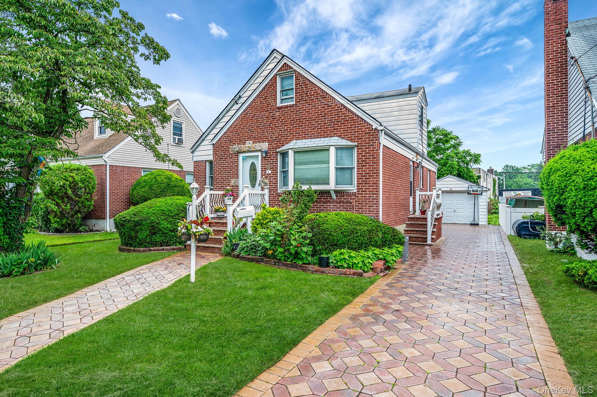 58 N ROCKAWAY Avenue, Lynbrook, NY 11563