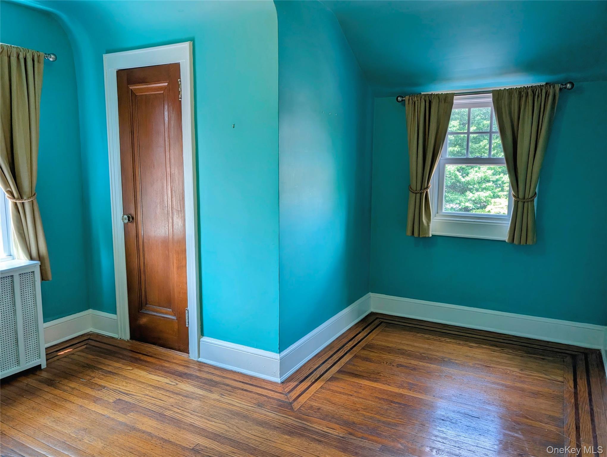 7212 Harrow Street, Forest Hills, NY 11375