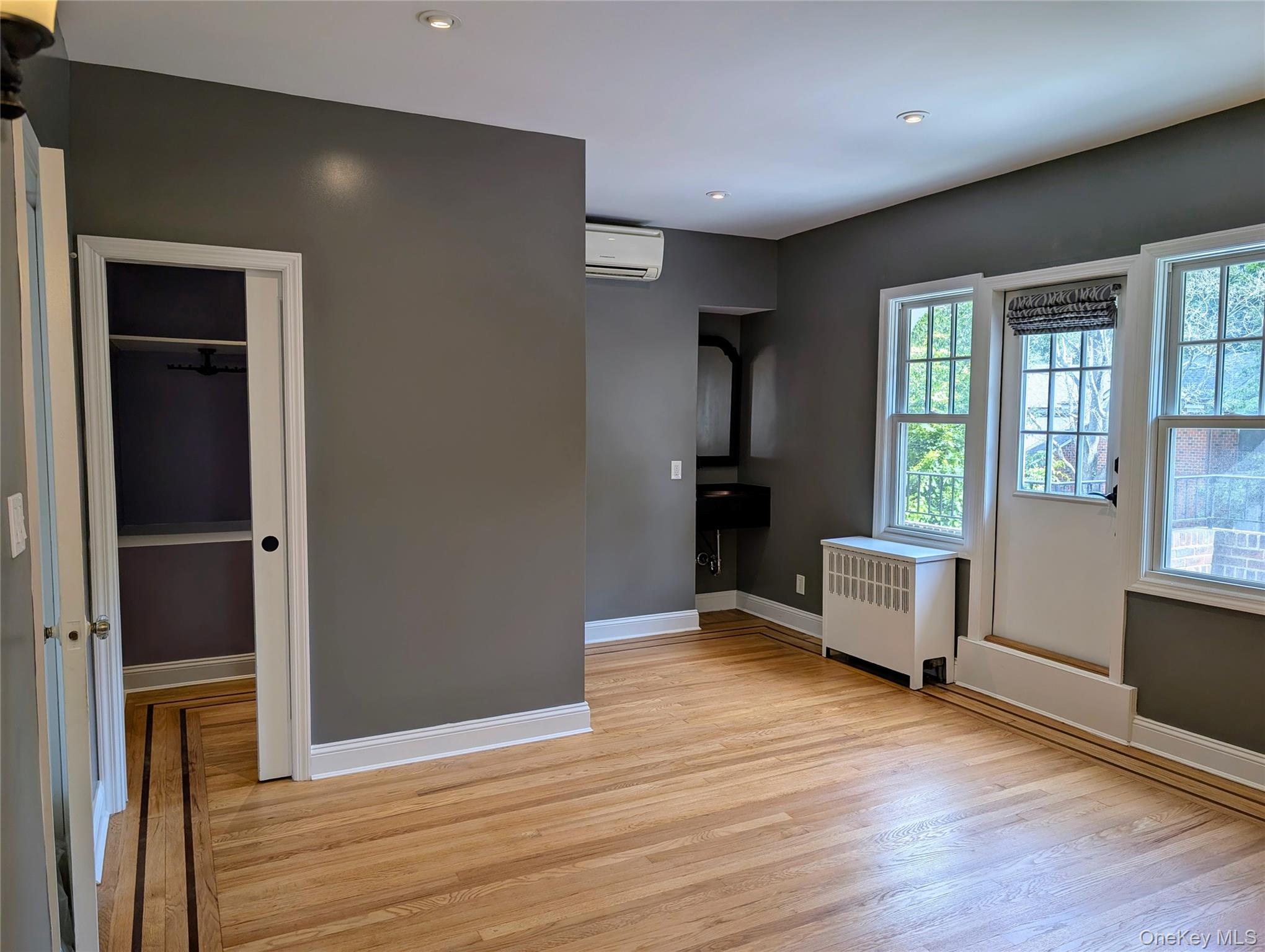 7212 Harrow Street, Forest Hills, NY 11375