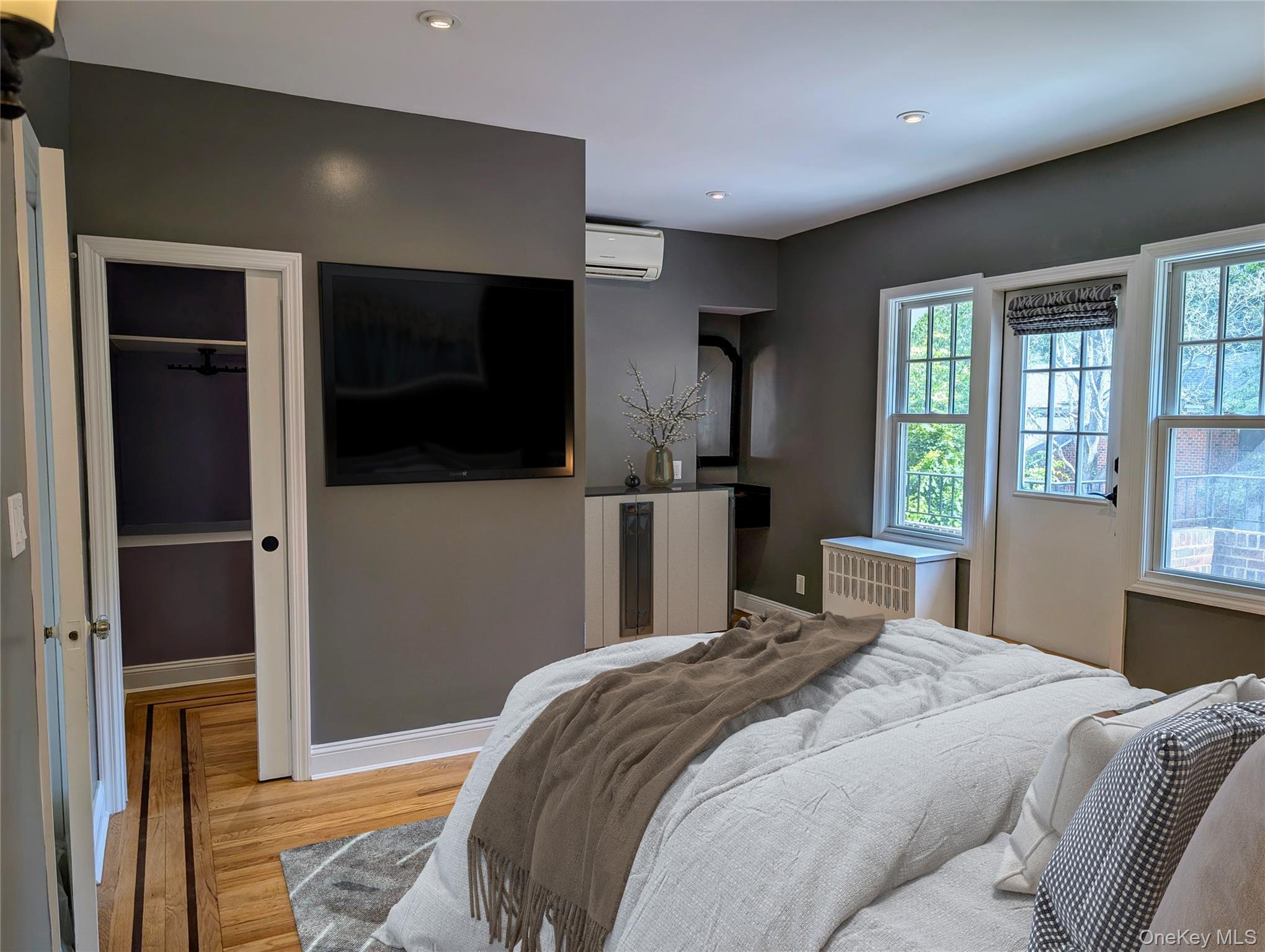 7212 Harrow Street, Forest Hills, NY 11375