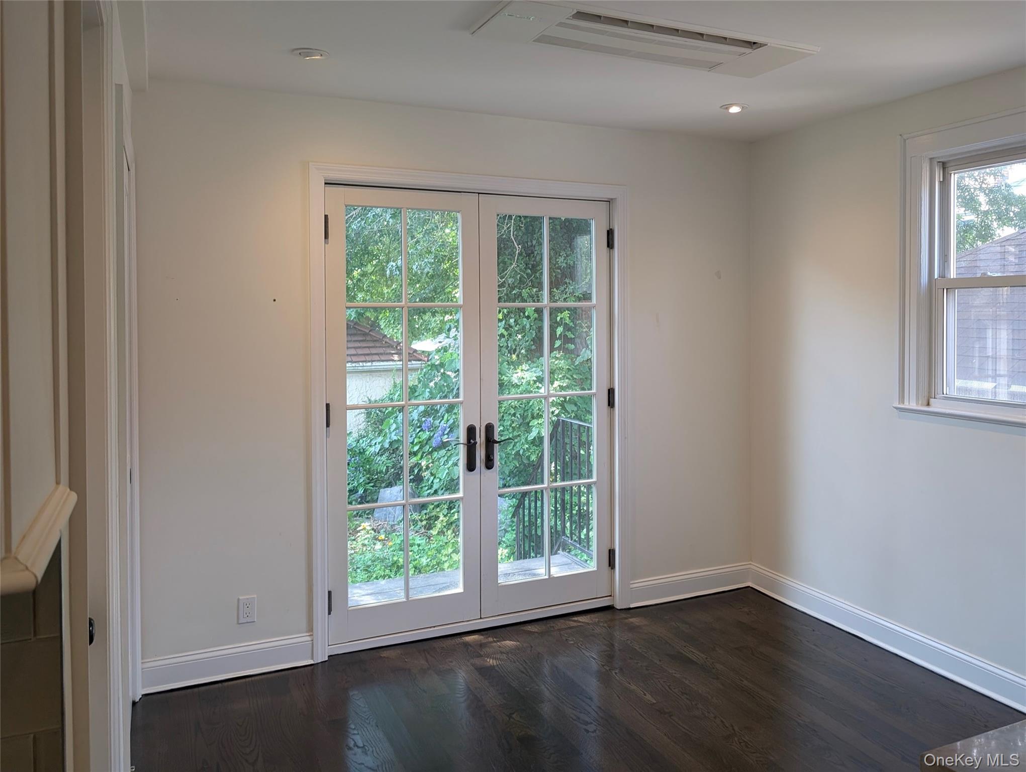 7212 Harrow Street, Forest Hills, NY 11375