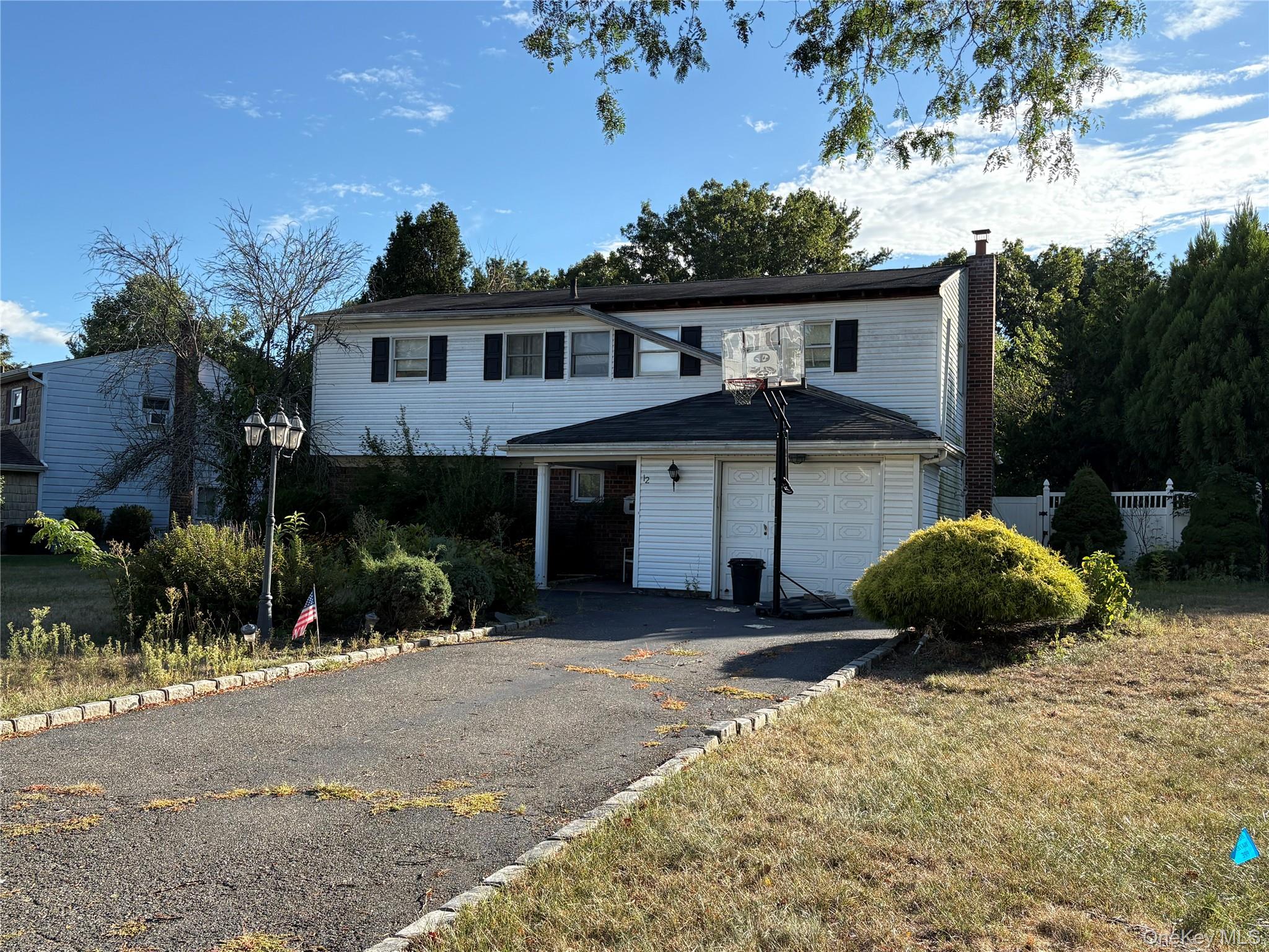 12 Crabapple Lane, Commack, NY 11725