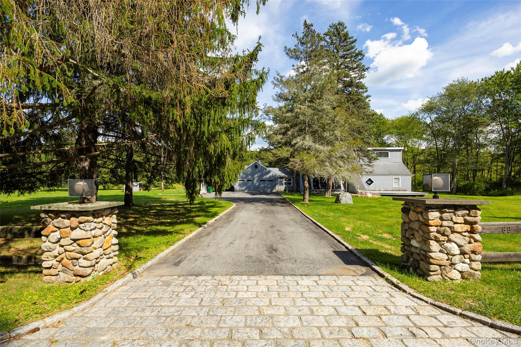 89 Deer Pond Road, Verbank, NY 12585