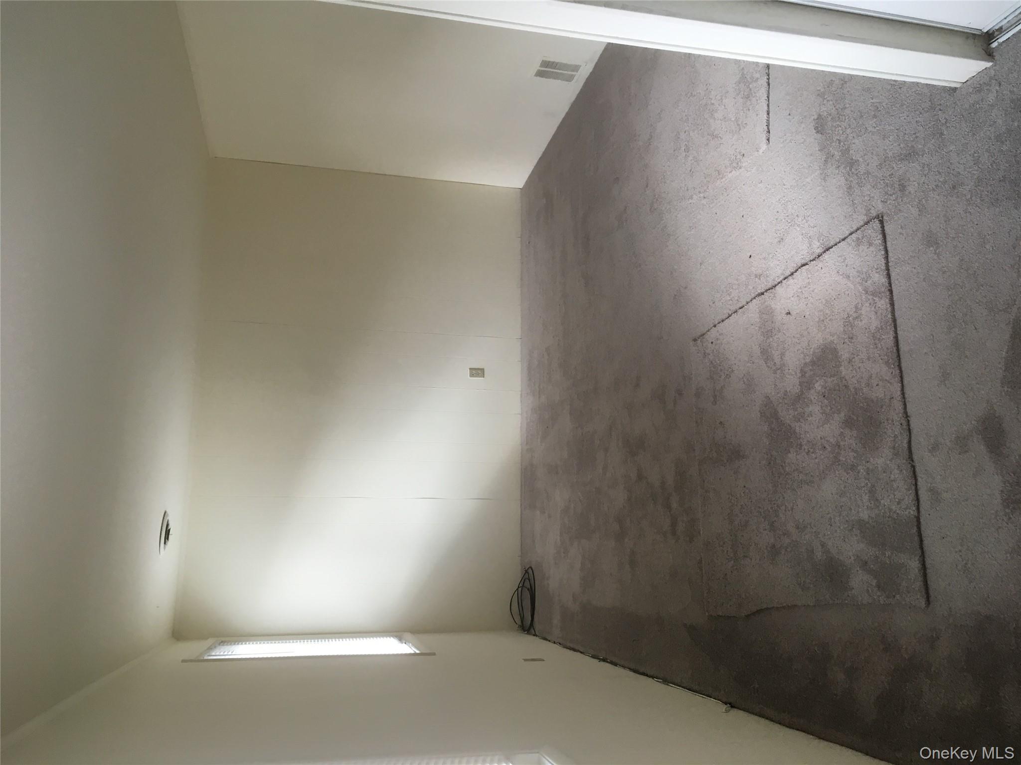 11 Howard Street, Poughkeepsie, NY 12601