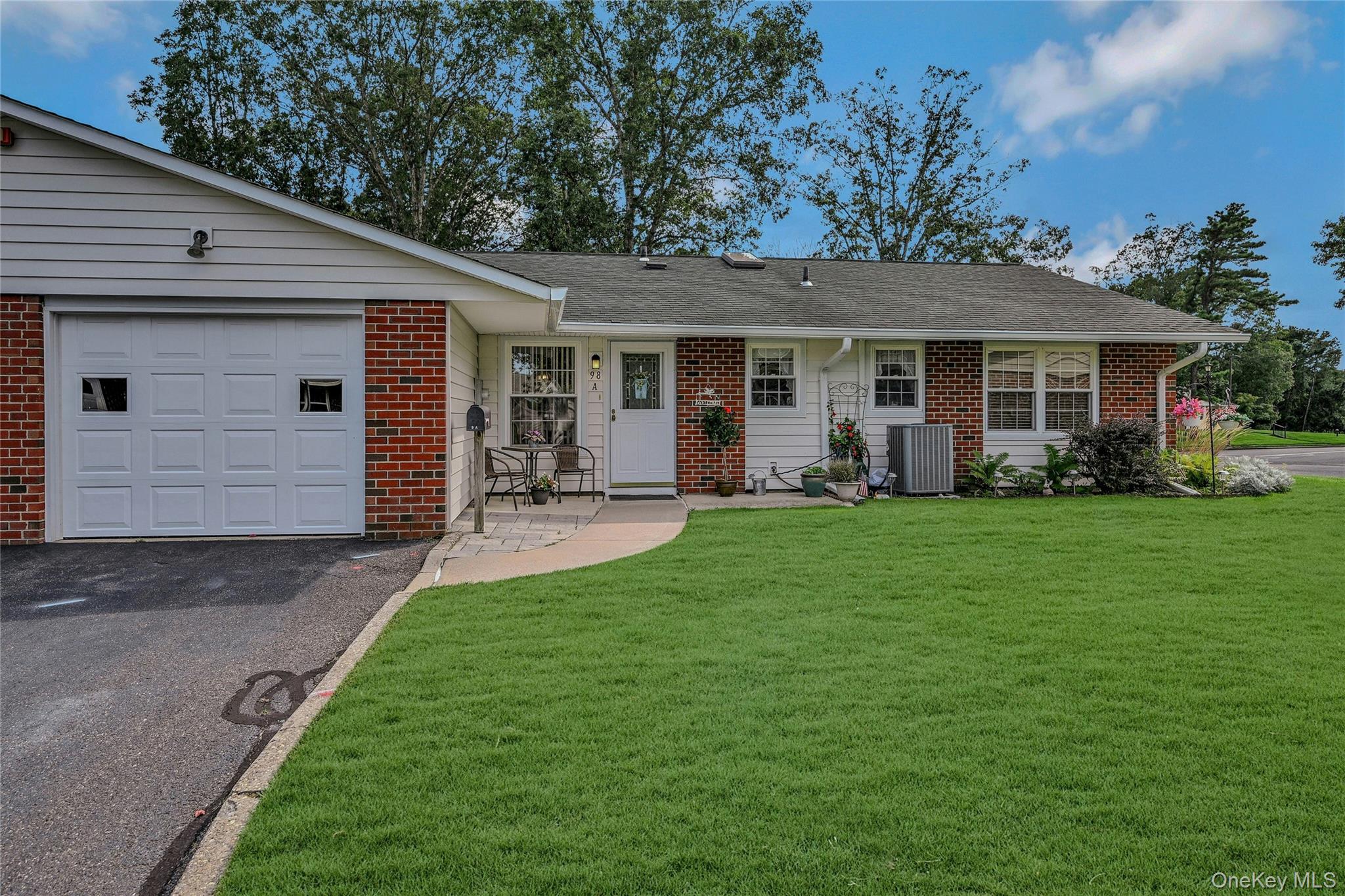 98 A Eastbourne, Ridge, NY 11961