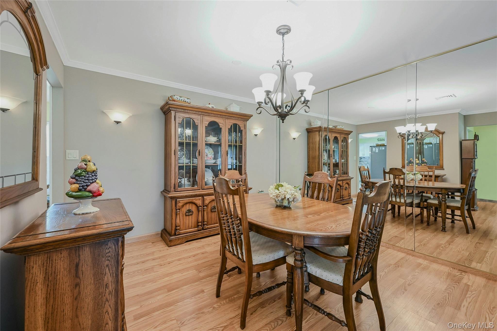 98 A Eastbourne, Ridge, NY 11961