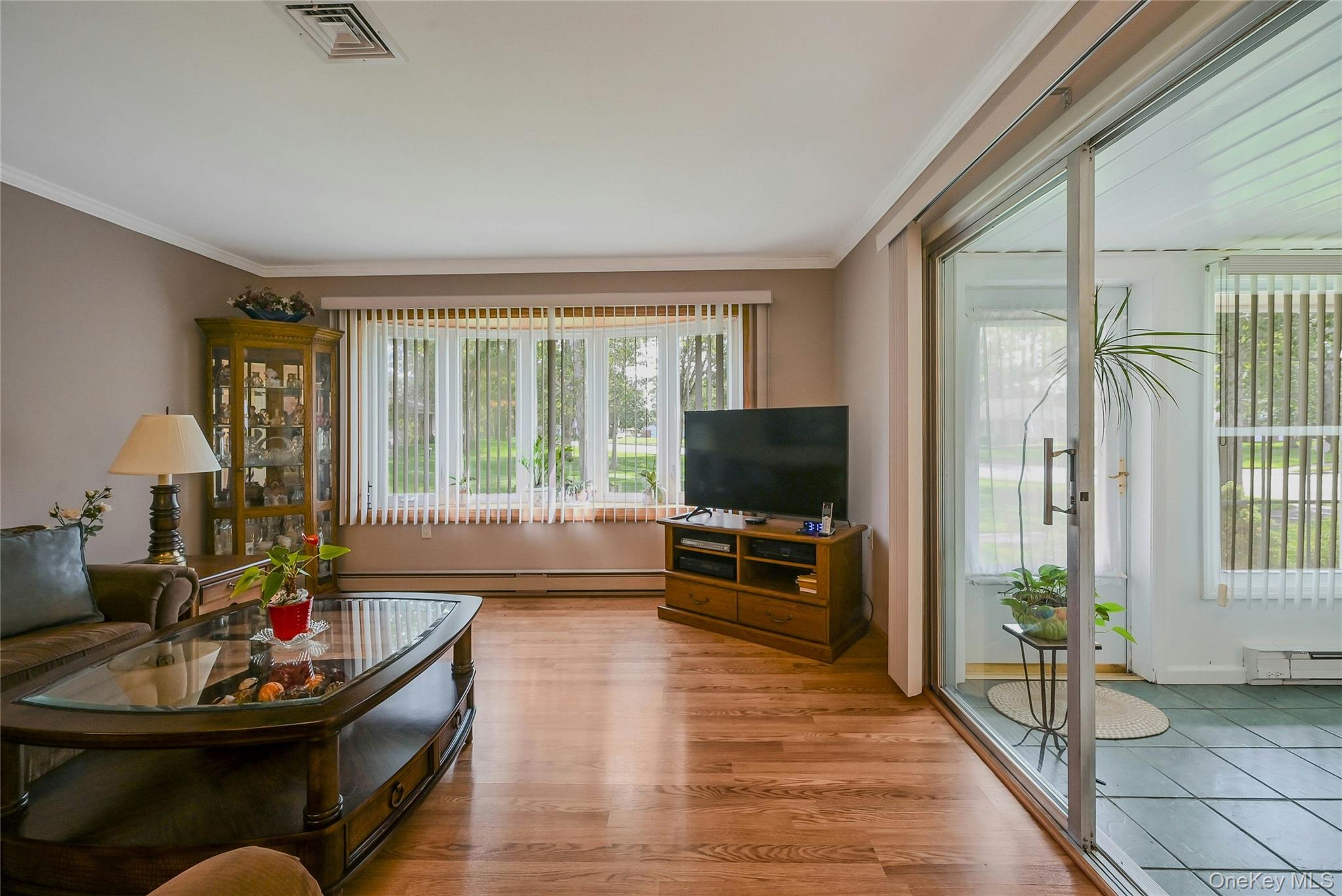 98 A Eastbourne, Ridge, NY 11961