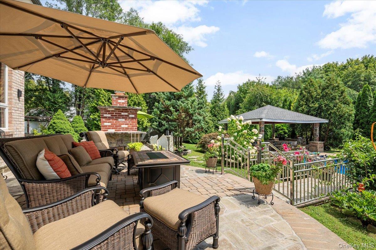 436 Wolf Hill Road, Dix Hills, NY 11746