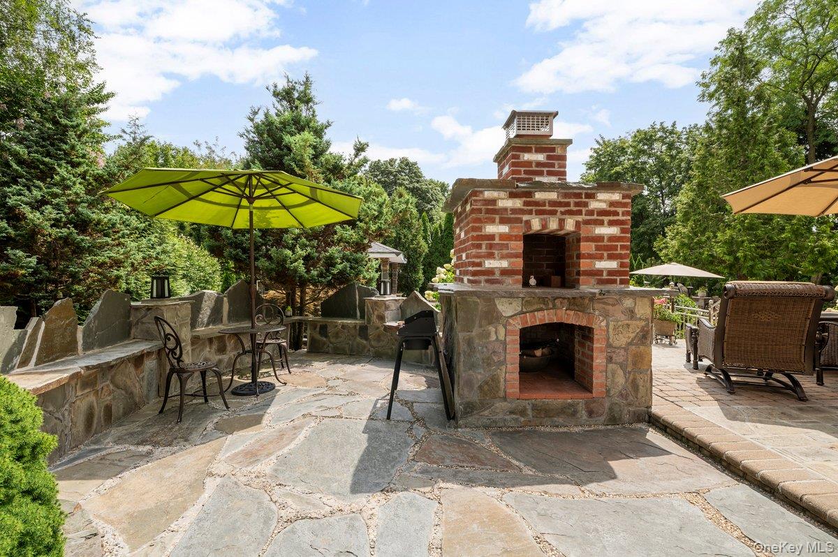 436 Wolf Hill Road, Dix Hills, NY 11746