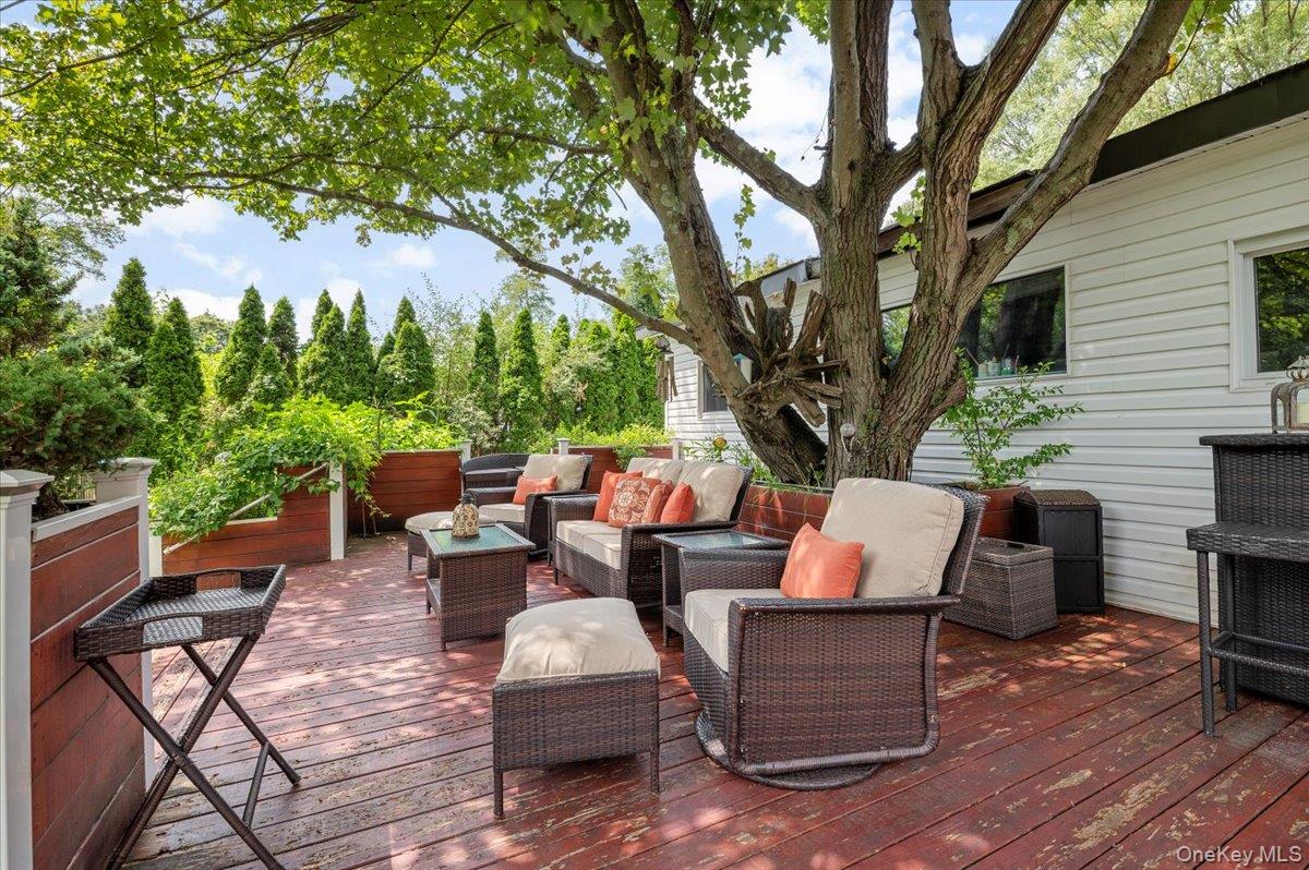 436 Wolf Hill Road, Dix Hills, NY 11746