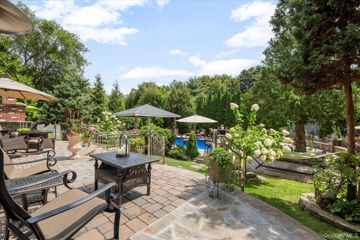 436 Wolf Hill Road, Dix Hills, NY 11746