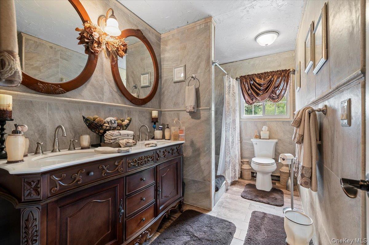 436 Wolf Hill Road, Dix Hills, NY 11746