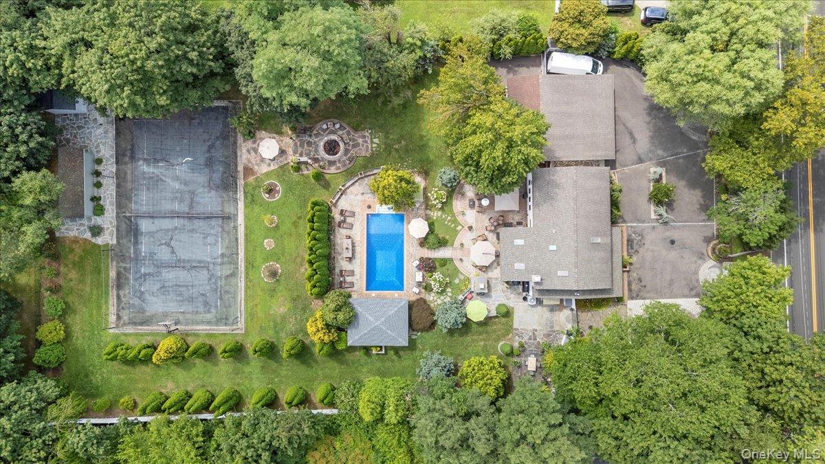 436 Wolf Hill Road, Dix Hills, NY 11746