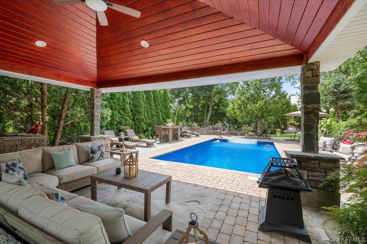 436 Wolf Hill Road, Dix Hills, NY 11746