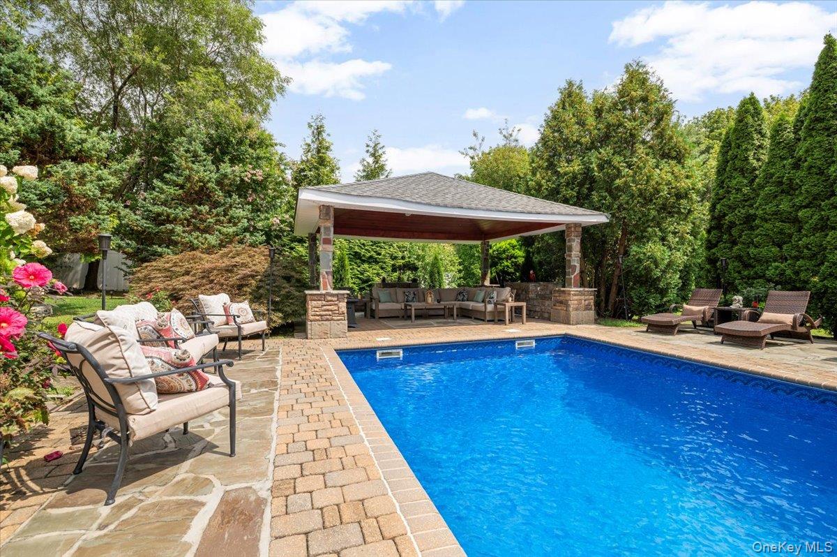 436 Wolf Hill Road, Dix Hills, NY 11746