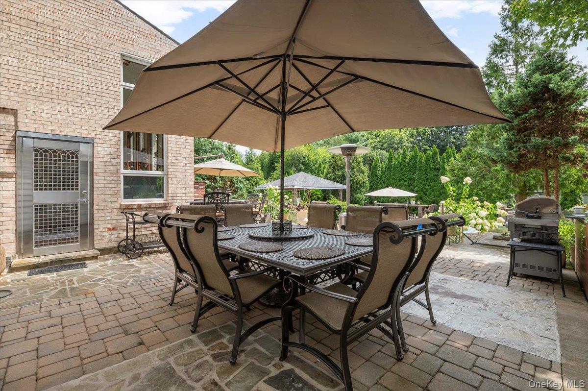 436 Wolf Hill Road, Dix Hills, NY 11746