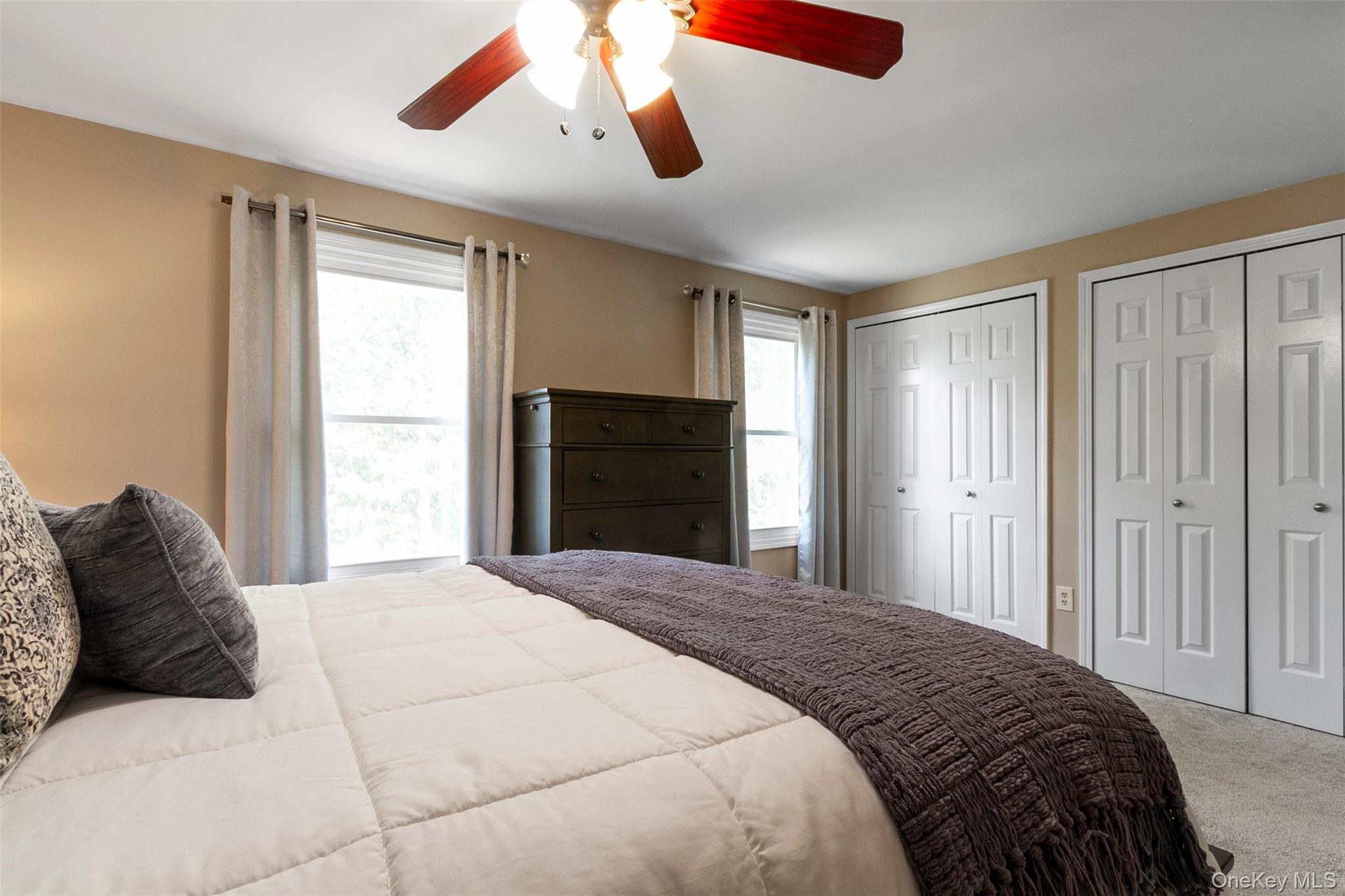 1001 Williamsburg Drive, Mahopac, NY 10541