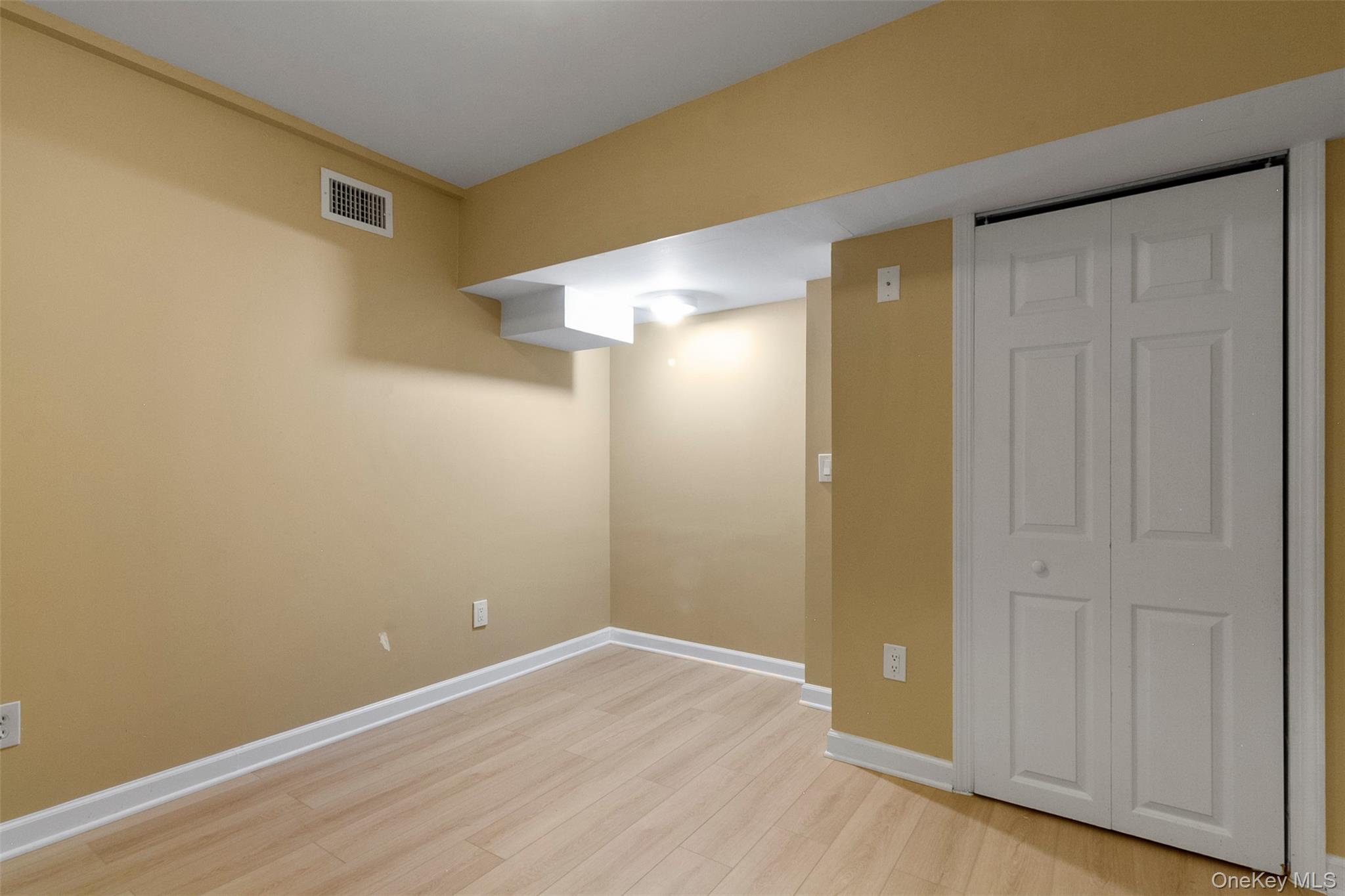 1001 Williamsburg Drive, Mahopac, NY 10541