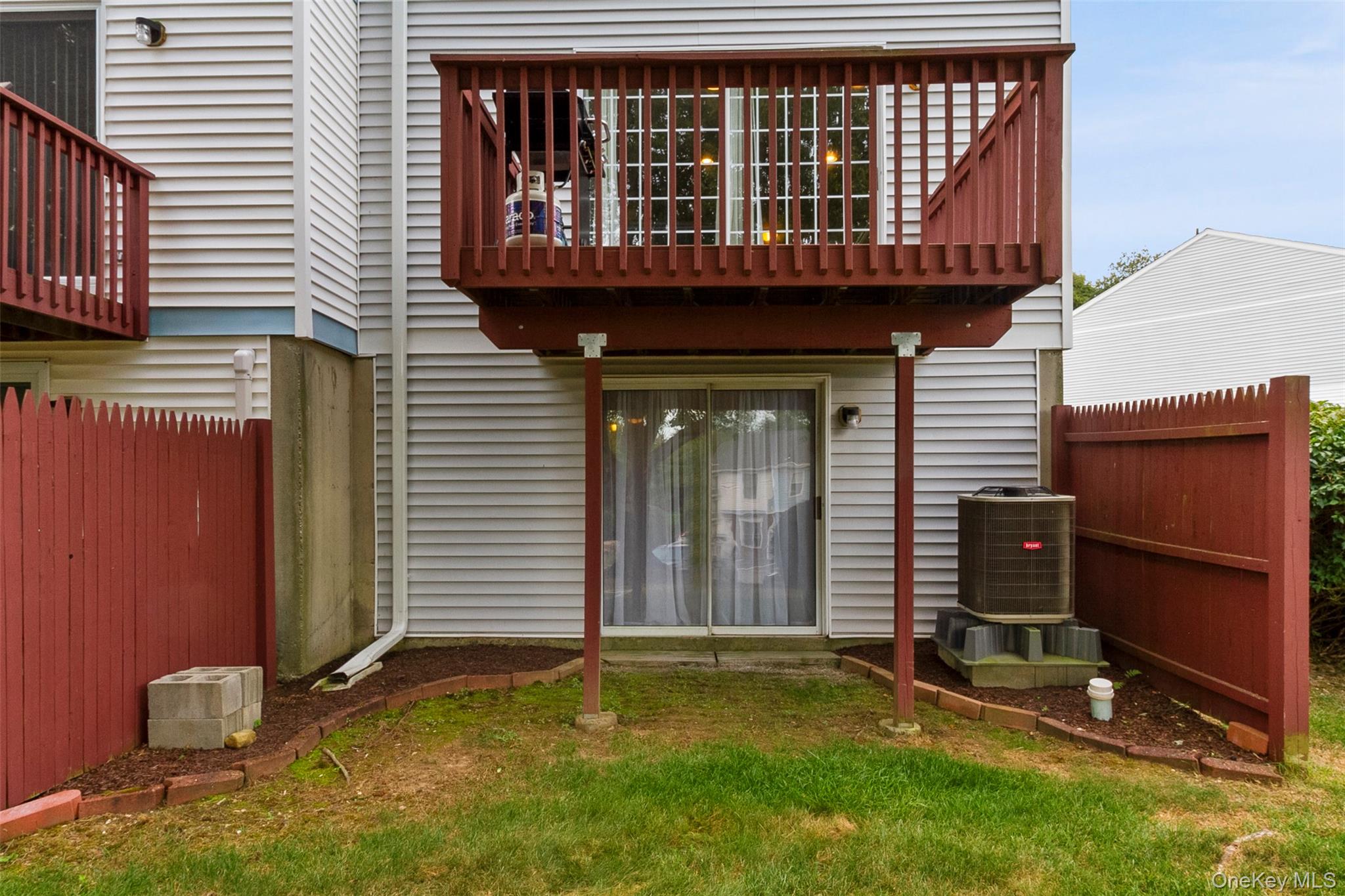 1001 Williamsburg Drive, Mahopac, NY 10541