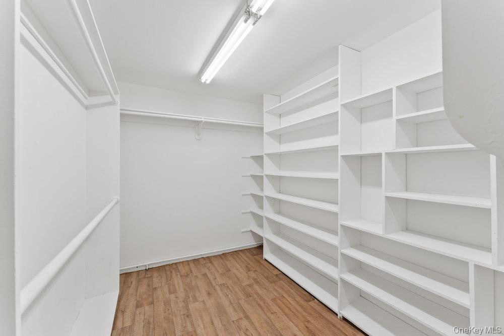 376 Hunnewell Avenue, Elmont, NY 11003