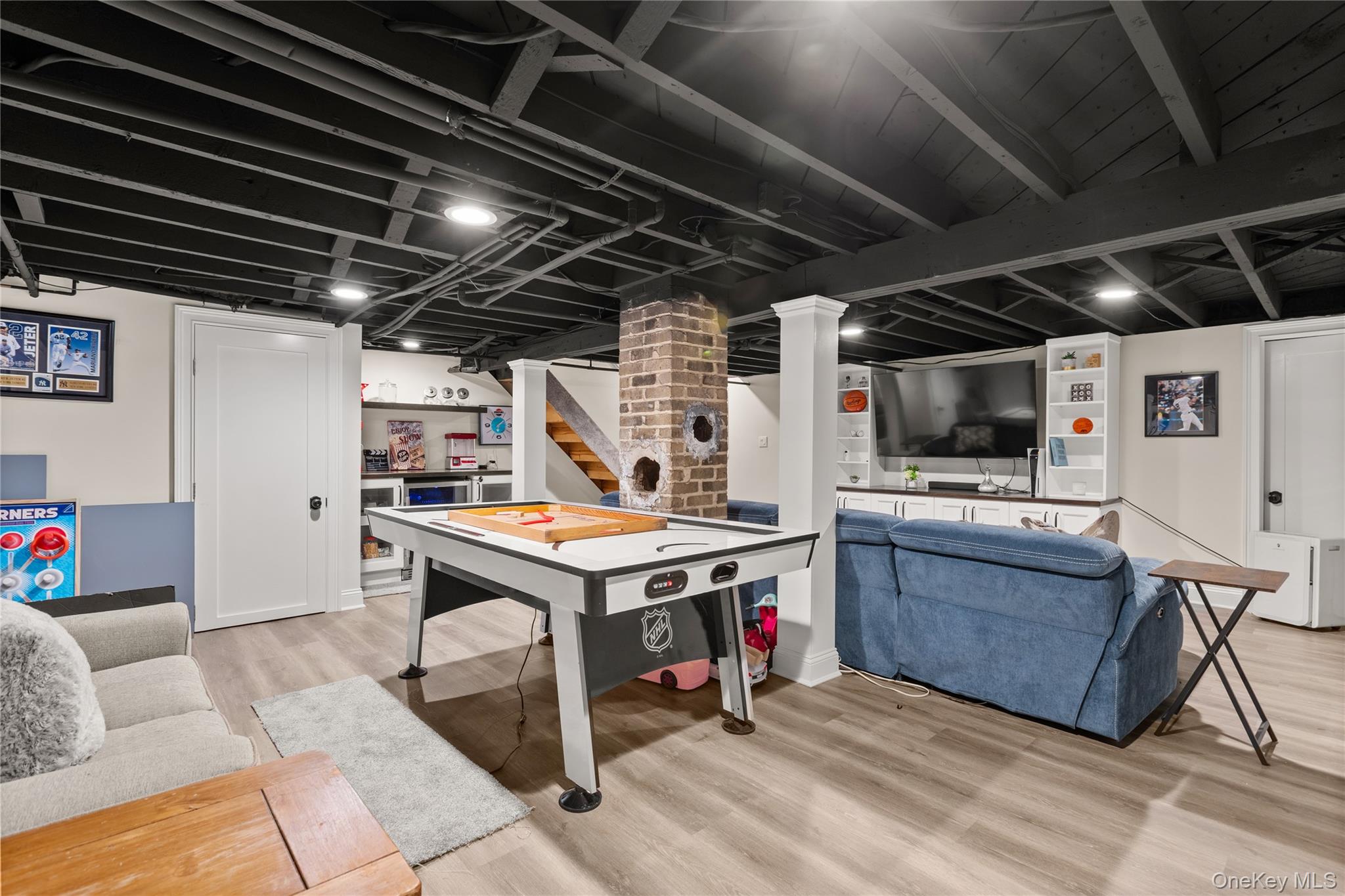 47 Village Line Road, Babylon, NY 11702