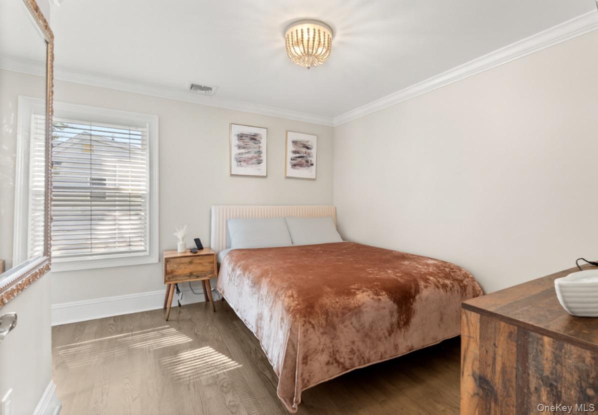 47 Village Line Road, Babylon, NY 11702