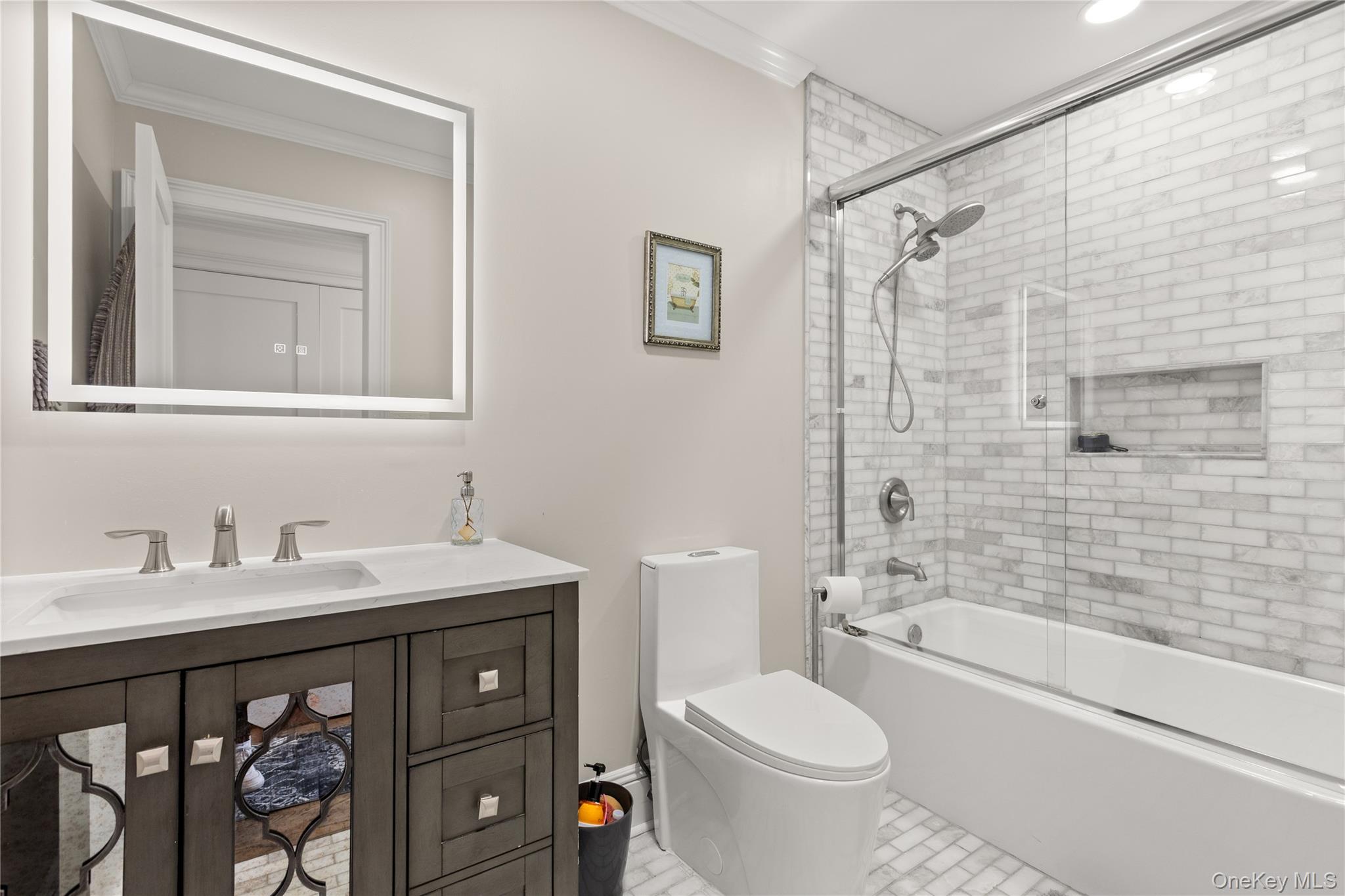 47 Village Line Road, Babylon, NY 11702