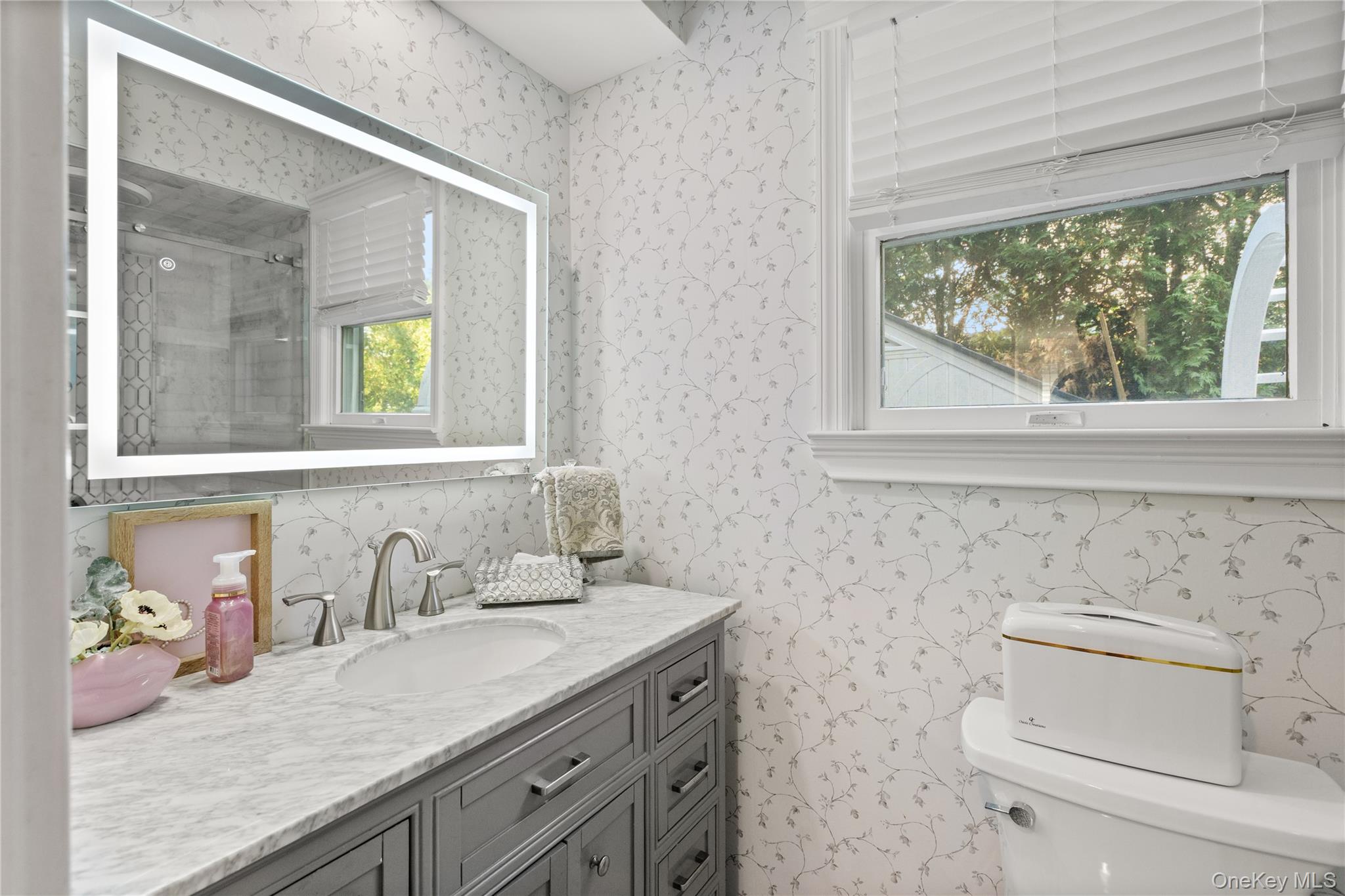 47 Village Line Road, Babylon, NY 11702