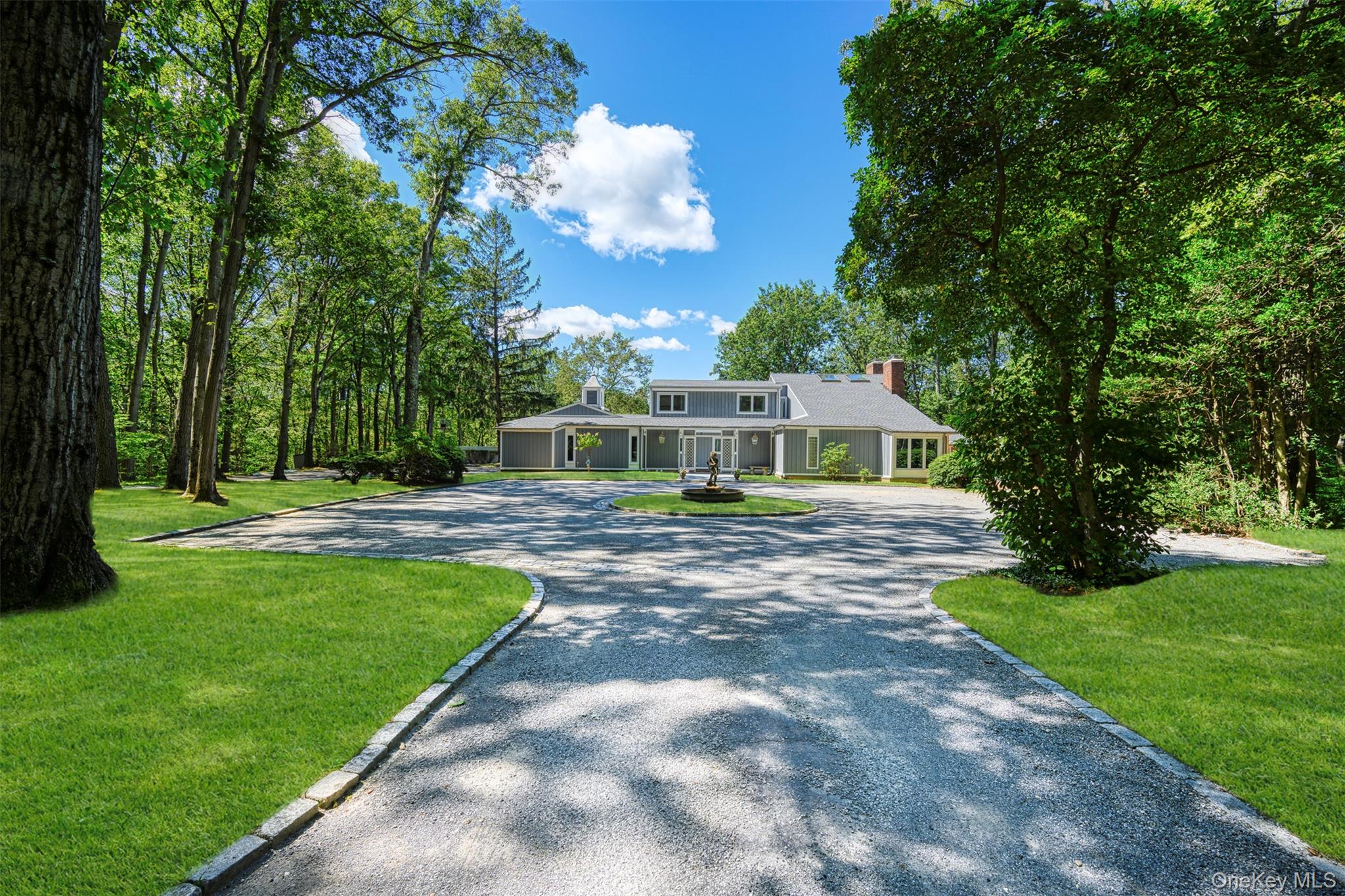 5 Tennis Court Road, Cove Neck, NY 11771