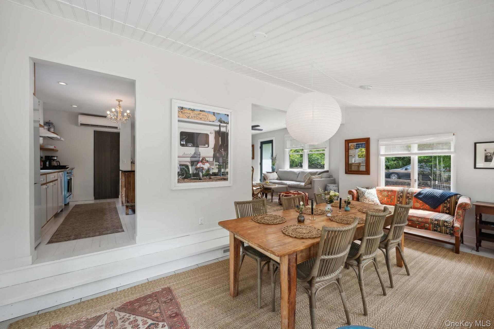 3 Holmes Lane, Hampton Bays, NY 11946