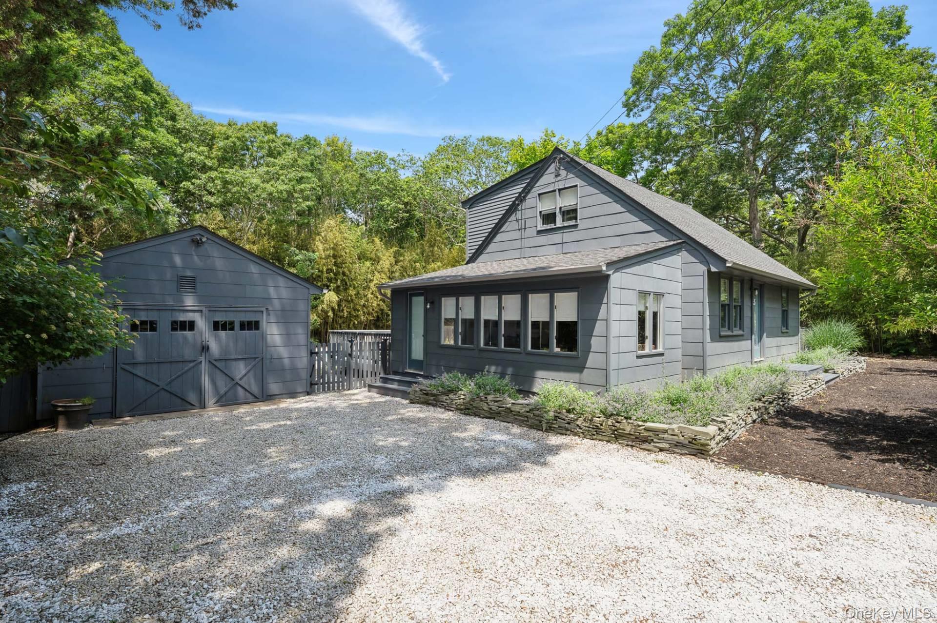 3 Holmes Lane, Hampton Bays, NY 11946